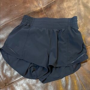 Lululemon Women's Navy 6 Athletic Shorts